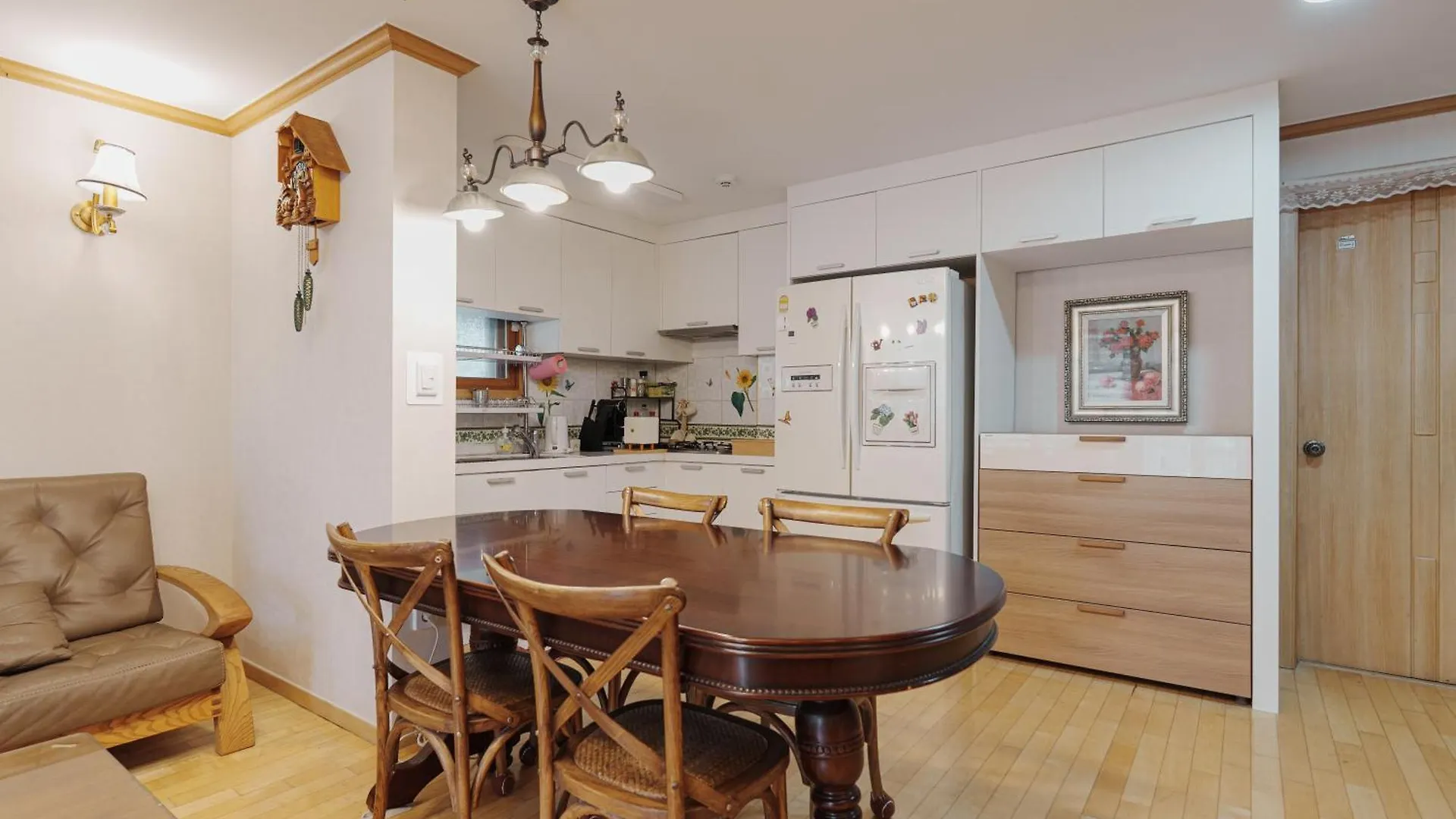 Comfortable Home 10 Min From Hongik University, 5Min From Gajwa Station With Baby Products, 4 Bedrooms 8 People Szöul Apartman