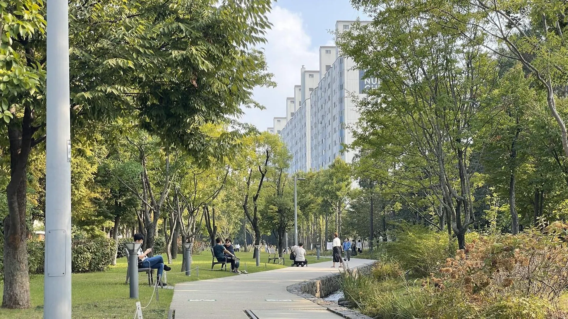 Apartment Comfortable Home 10 Min From Hongik University, 5Min From Gajwa Station With Baby Products, 4 Bedrooms 8 People